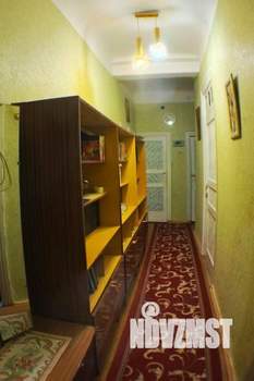 2-к квартира, вторичка, 43м2, 1/4 этаж