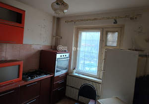 2-к квартира, вторичка, 43м2, 1/9 этаж