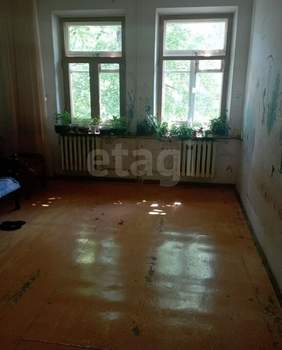 3-к квартира, вторичка, 74м2, 2/2 этаж