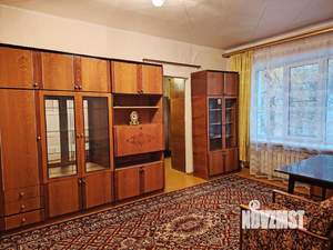 2-к квартира, вторичка, 42м2, 1/5 этаж