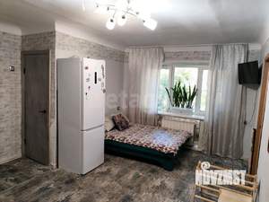 2-к квартира, вторичка, 42м2, 1/4 этаж