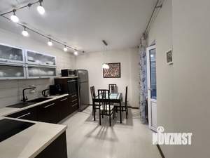 3-к квартира, вторичка, 93м2, 8/17 этаж