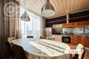 4-к квартира, вторичка, 158м2, 5/5 этаж