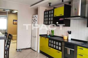 3-к квартира, вторичка, 100м2, 6/9 этаж