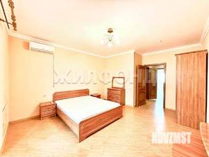 3-к квартира, вторичка, 104м2, 2/4 этаж