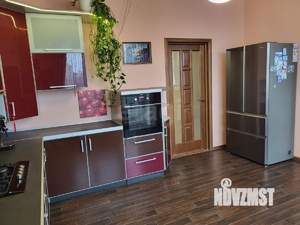 4-к квартира, вторичка, 171м2, 4/4 этаж