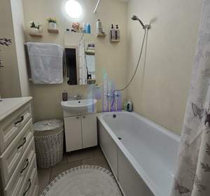 2-к квартира, вторичка, 64м2, 10/17 этаж