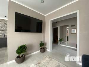 4-к квартира, вторичка, 215м2, 1/3 этаж