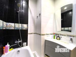 2-к квартира, вторичка, 63м2, 9/17 этаж