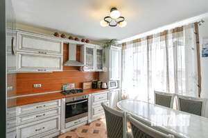 4-к квартира, вторичка, 100м2, 5/6 этаж