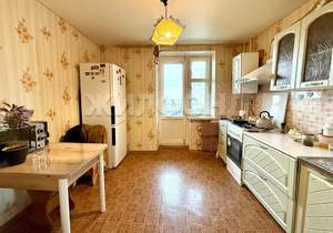 4-к квартира, вторичка, 73м2, 8/9 этаж