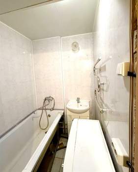 3-к квартира, вторичка, 53м2, 9/9 этаж