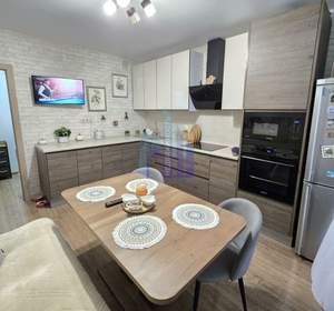 2-к квартира, вторичка, 64м2, 10/17 этаж